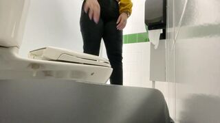 Camera in bathroom records hotel company executive