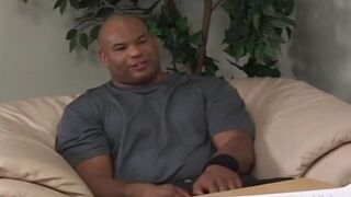 Perfect body MILF got pounded in the office