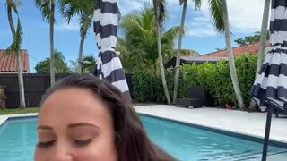 Getting a sloppy blowjob outside by the pool from thick Latina Carmela Clutch