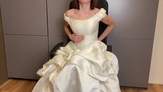 Hot bride for cuckold husband!