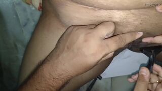 Bhabhi ne Apne Chut Ko Clean Save Karaya