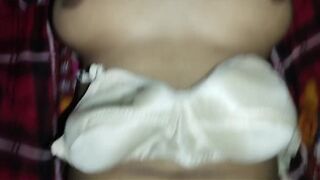 Desi wife ki thukayi