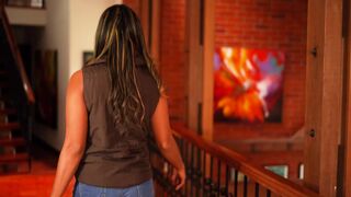 Hot milf get's horny and couldn't resist and SQUIRT her pussy in front of friends