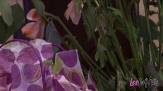 Big bottle fits perfectly in a wet shaved pussy