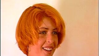 Threesome hardcore mit 2 geilen notgeile Milf Bitchs