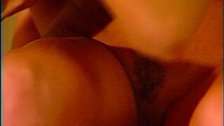 Threesome hardcore mit 2 geilen notgeile Milf Bitchs