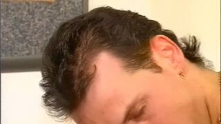 Sie saugt den letzten Tropfen aus Ihm raus