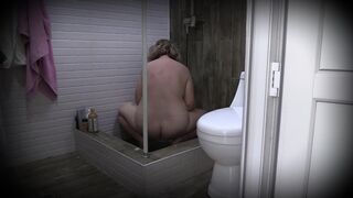Mature Busty BBW Hairy Pussy MILF Shower Peeping