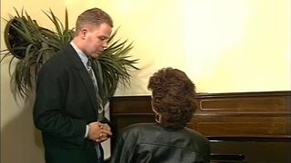 die Nerds vom Musikverein ficken mich und meine Enge Pussy