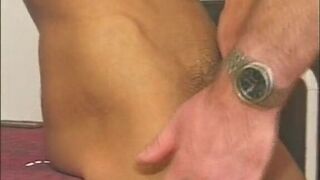 Exotische Milf wird von dem Karnevals vositzenden gefickt - 10 image