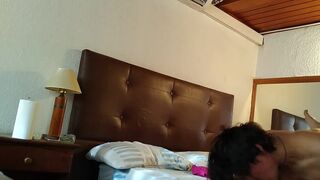 Mi vecina me recibe en su casa