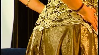 Lesben Milfs fisten Ihre Suessen Fotzen