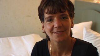 Milf von der Strasse zum Fickcasting ueberredet