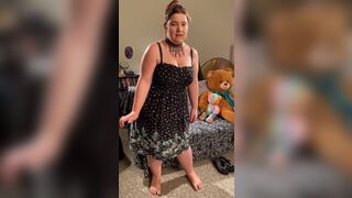 Marie's Edging Orgasm While Modeling and Dancing