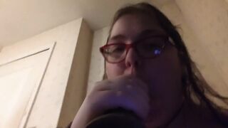 Bbw fucking and sucking bbc dildo