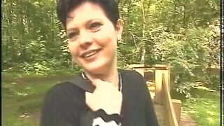 Im Wald kennengelernt zu Hause gefickt