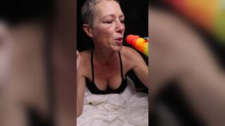 Kiki Deez Smoking In A Blanket POV