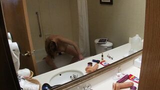 Highandhorny22 hotel bathtub fun!!