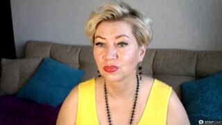 Sexy mature lady AimeeParadise in a yellow dress spreads her buttocks & fucks herself with a dildo!