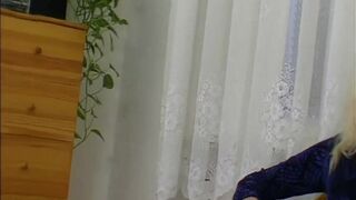 German Milf shows Fuck Skills to MilfHunter - 4 image