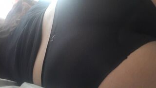 LA MAMA DE MI MEJOR AMIGO ME VUELVE a VISITAR Y ME LA CHUPA