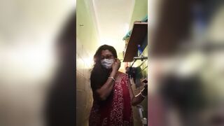 Desi arpita randi wife bathing