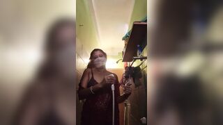 Desi arpita randi wife bathing