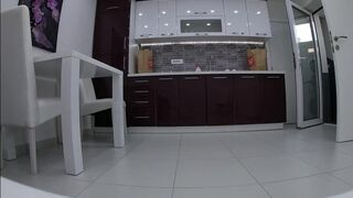 MILF Lilly-completely Naked in Front of the Delivery Man