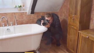 Baby got Boobs - Anna Bailey Danny d - getting the Shot