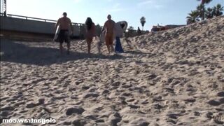 MILF with big tits invades America, threesome