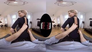 VIRTUAL TABOO - Hot MILF Knows What To Do