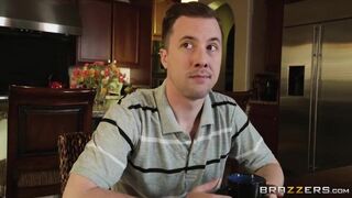 Friendly Neighbors Fuck - Brazzers