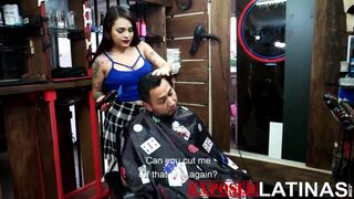 The sexy milf with big tits who attends the barber shop turned out to be a whore who fucks her clients porn in spanish - 3 image
