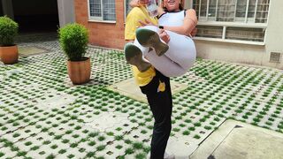 a stranger helps me and I fuck him at home