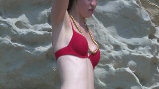 Outdoor hardcore sex under sunny weather Webcamgirls want