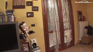 die Hure war eine transe und hat mich anal entjungfert