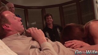 Cuckold Accompanies His Married MILF Jenla Moore to a Porn Session