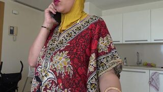 Beurette arabe a la chatte chaude poilue se fait defoncer par son boss britanique