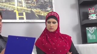 Lawyer Settles for Fine Muslim Pussy