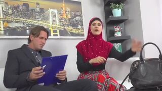 Lawyer Settles for Fine Muslim Pussy