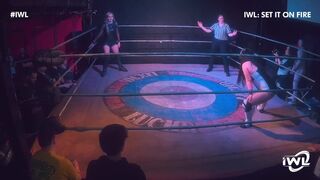Jayde vs Charli Evans