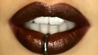 Big Naturals - Charlie Dean Liya Silver - Unwinding after