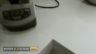 Brazzers - Busty Babe Joanna Angel Cums Multiple Times While Drilled In The Ass & Pussy