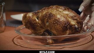 Thanksgiving Sex With Large Titty Step Mom