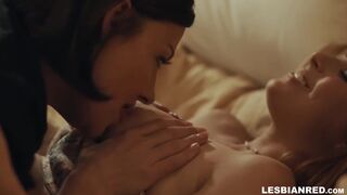 Aged lesbo licks a redhead's gazoo and twat