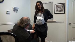 Preggo Realtor Fucked Right Into An Asshole - 4 image