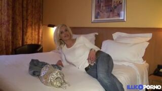 Milfcougarnet claire la cougar cochone