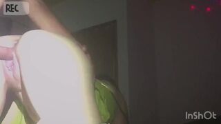 ELLA No sabia que la grababa, mira su reacción cuando lo descubre.