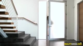 Hot MILF getting Robbed Decides to Fuck Robber