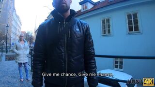 Hunt4k. Lucky Man With Flowers Should Watch How Hunter Bangs